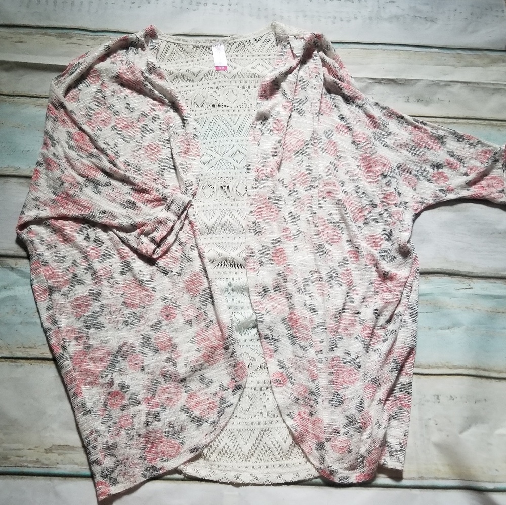 No Boundaries xl kimono floral